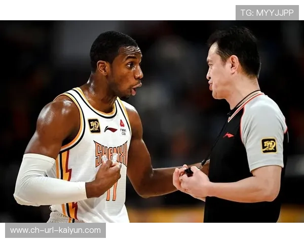 格巴明助攻迪亚洛反超,梅斯球迷狂欢 格巴明助攻迪亚洛反超,梅斯球迷狂欢