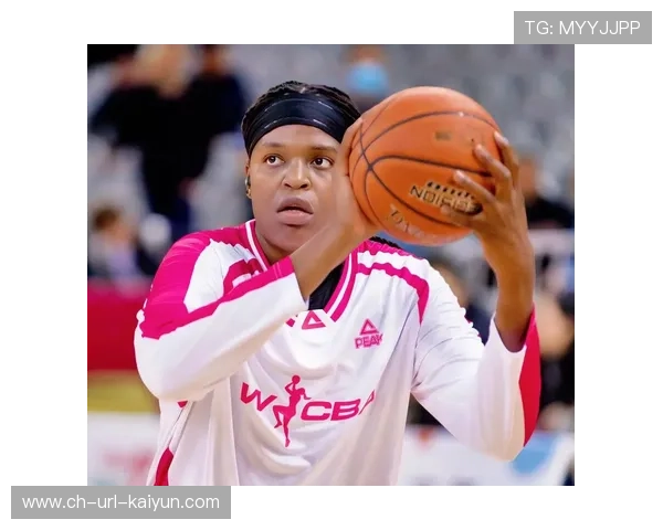 约内斯库因WNBA赛季中受伤，将缺席Unrivaled联赛本赛季